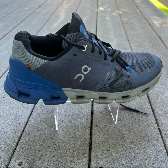 ON Running CLOUDFLYER 4 Men Size M9 Running Shoes Blue Low Cloud 71.98675 - Picture 9 of 17